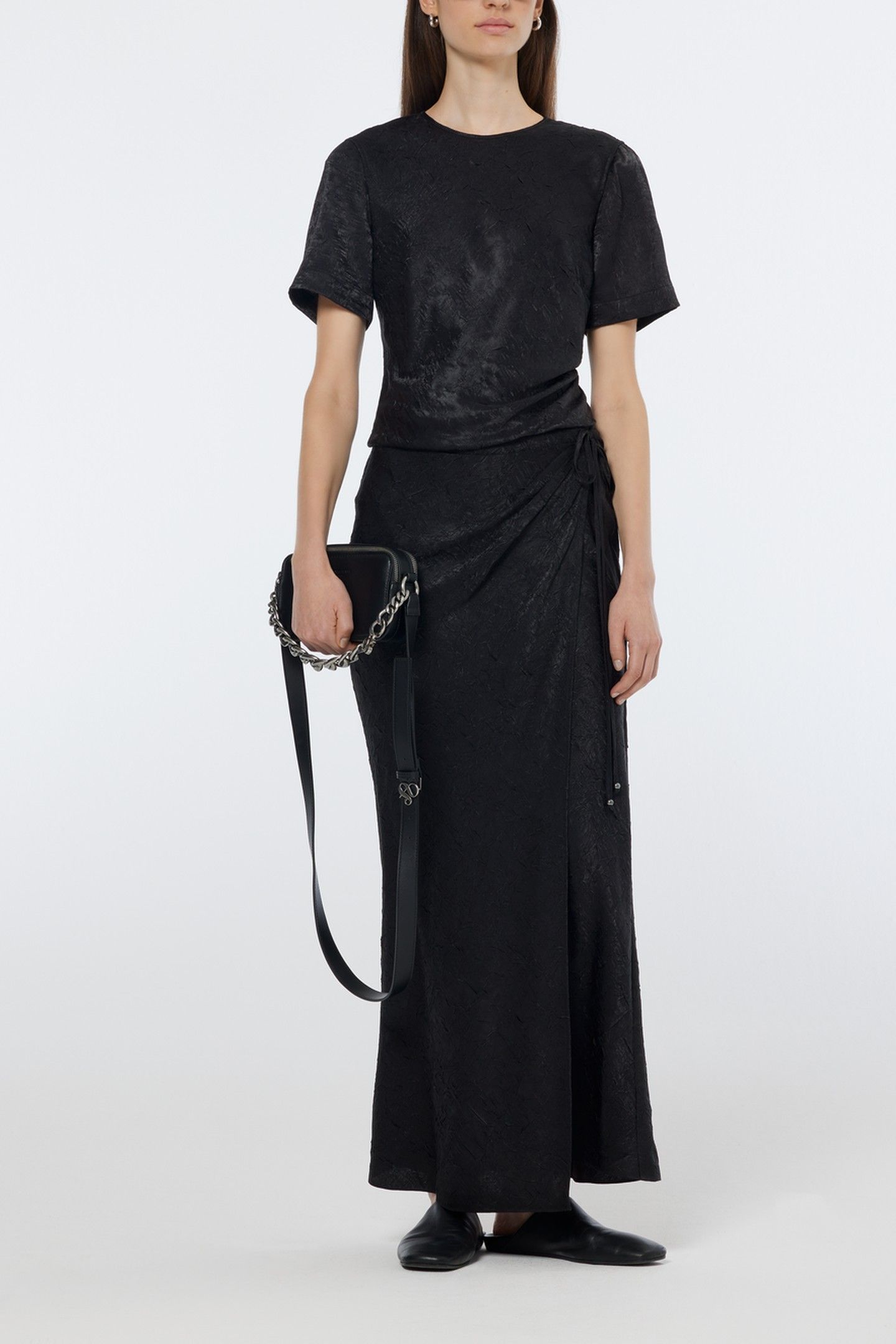 CRUSHED SATIN SKIRT BLACK 3