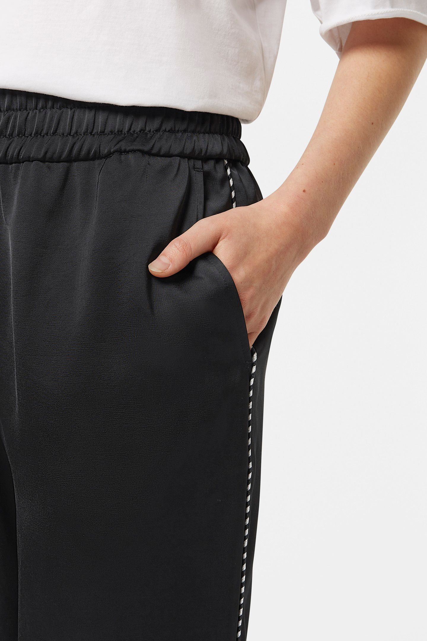 MAIA MID RISE SATIN PULL ON PANT BLACK 7