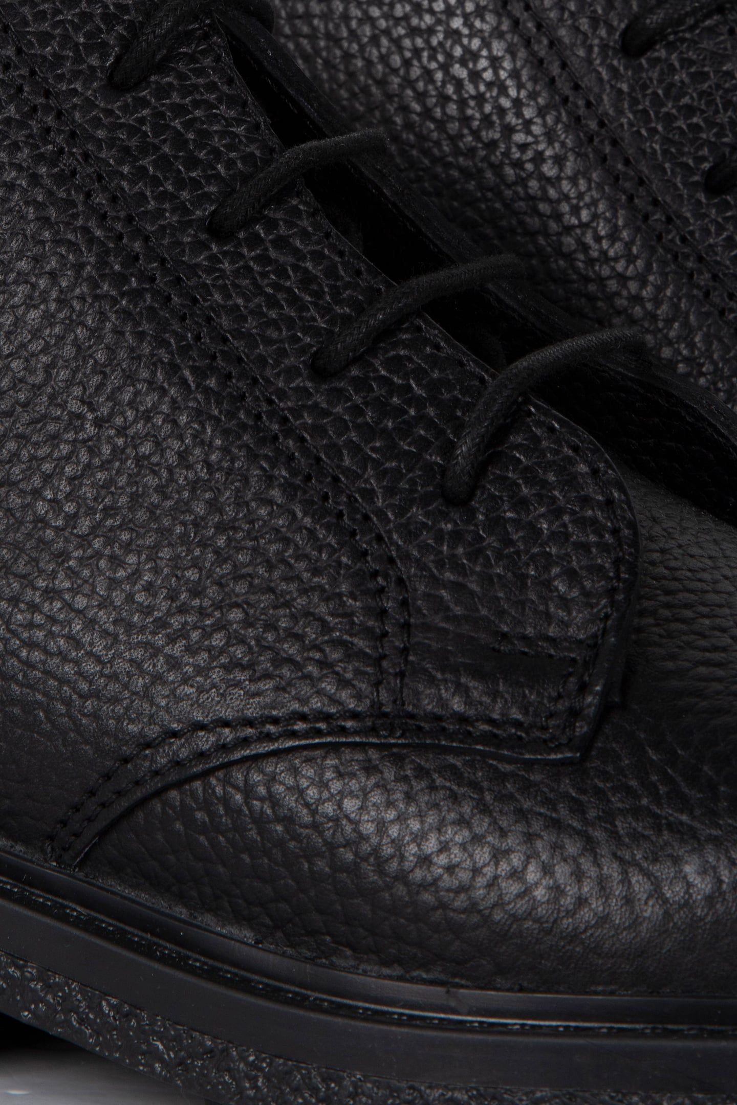 DECHASE – OCHA BLACK EMBOSSED 4