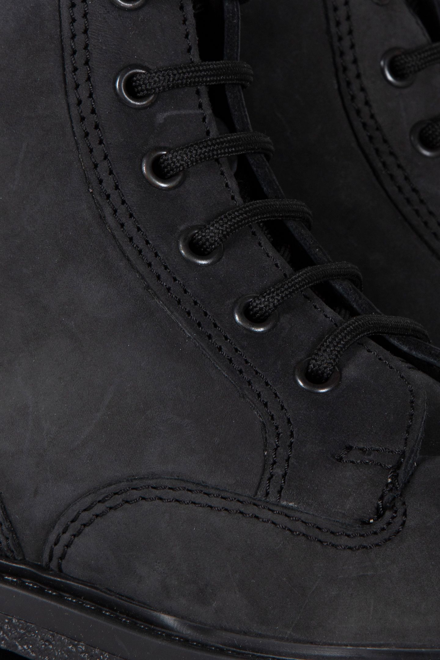 DECHASE – GUZO BLACK NUBUCK 4