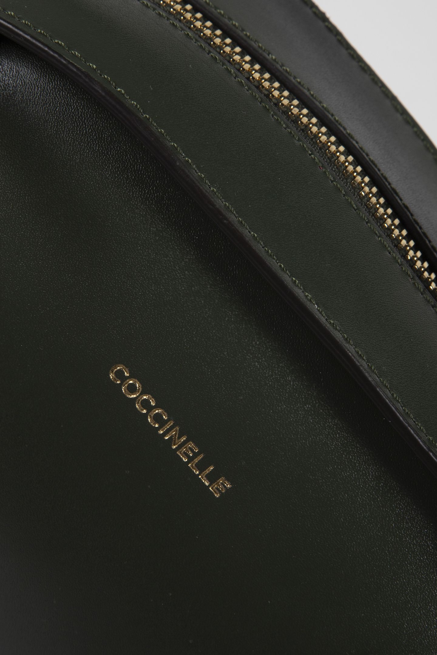 CROSS BODY CAMERA BAG IN GRAINED LEATHER IN GREEN 5