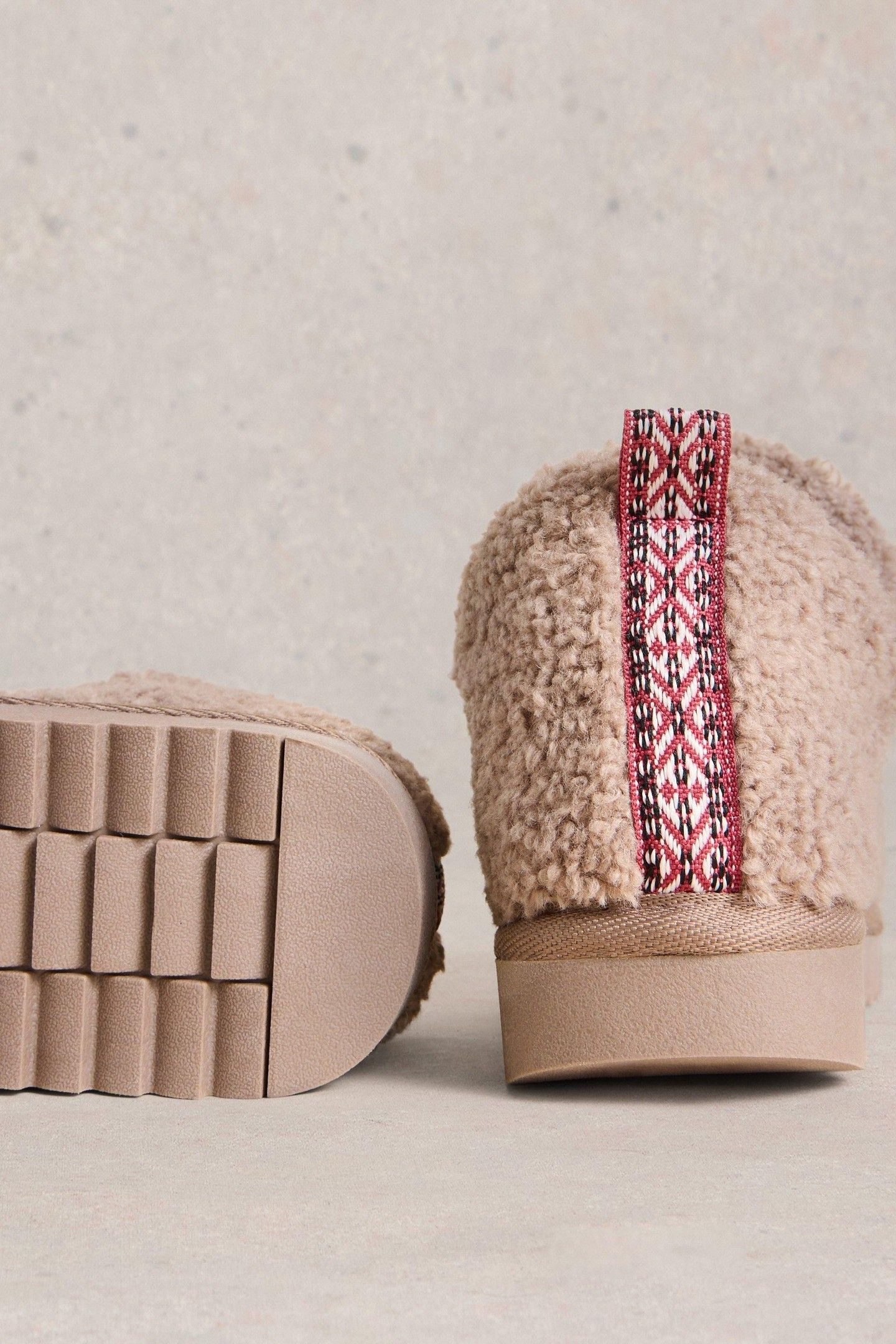 BORG SLIPPER BOOTIE DARK NATURAL 4