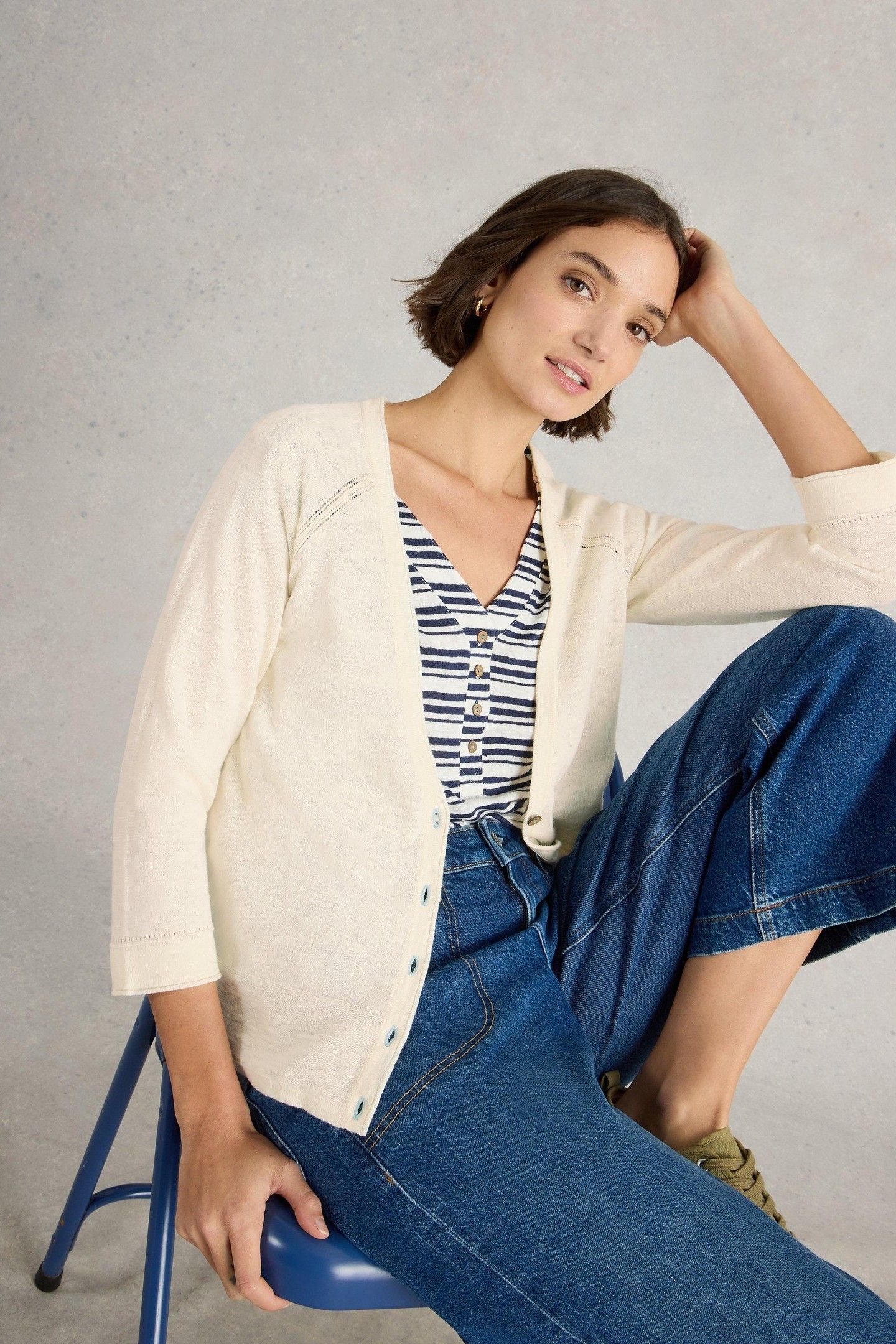 NARIA CARDI NATURAL WHITE 6