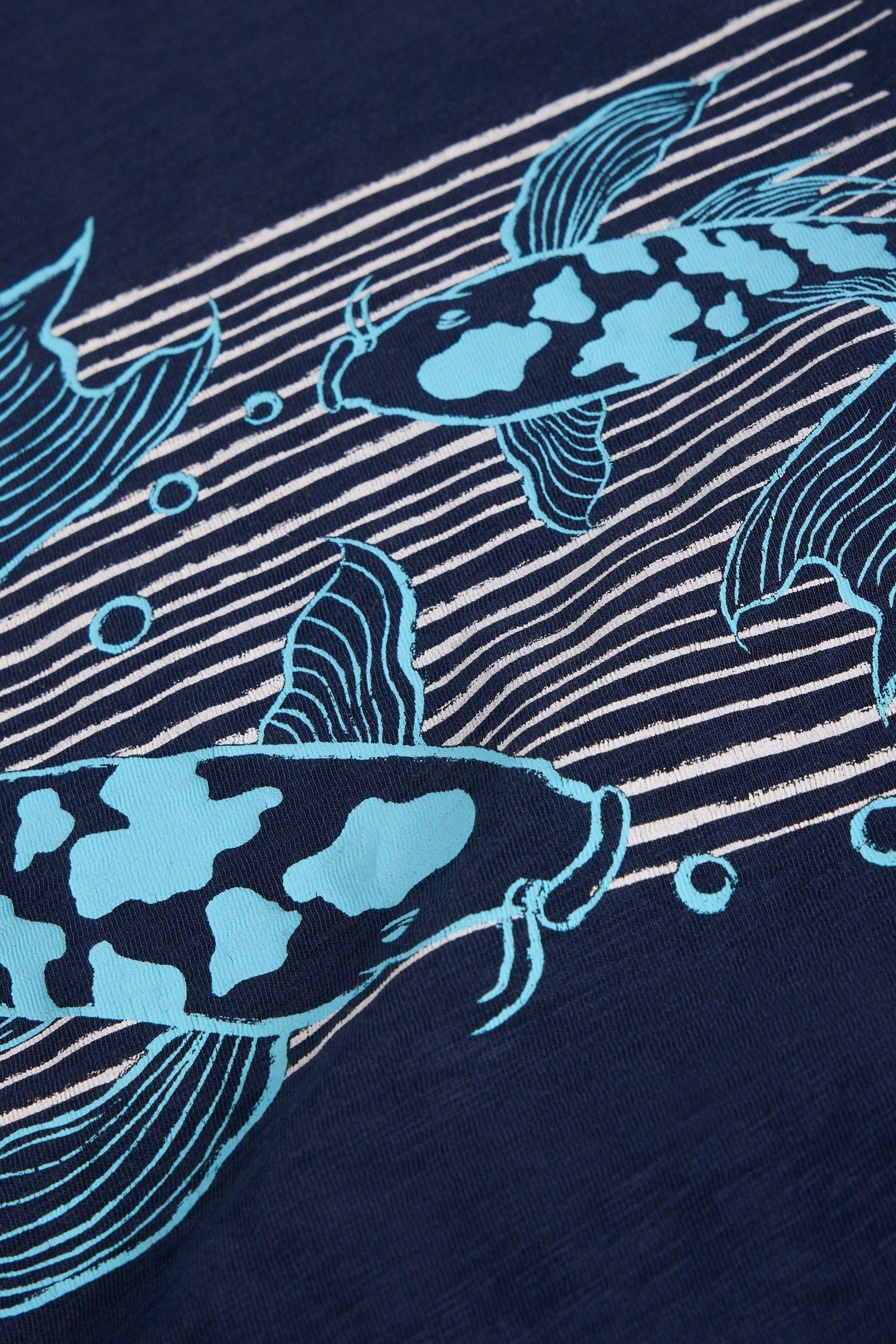 KOI FISH GRAPHIC TEE NAVY PRINT 6
