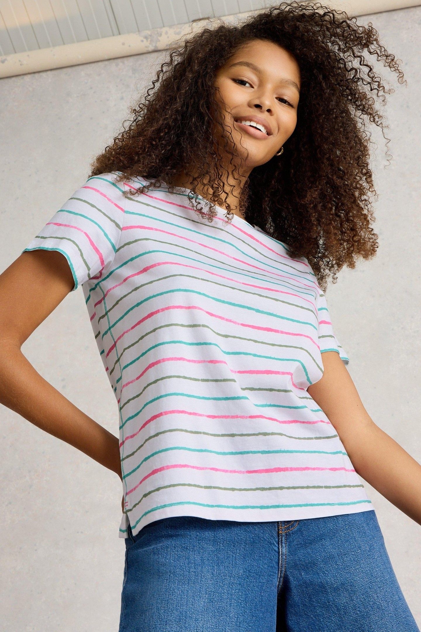 ABBIE TEE WHITE MULTI 6