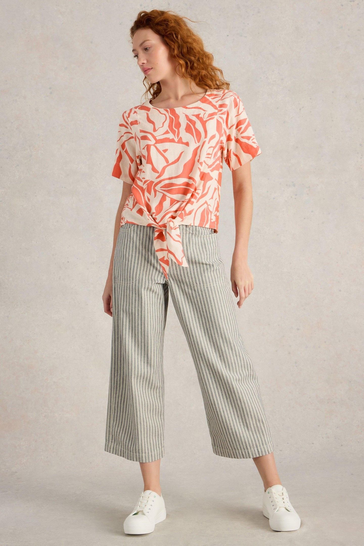 SARA TIE HEM TOP CORAL PRINT 2