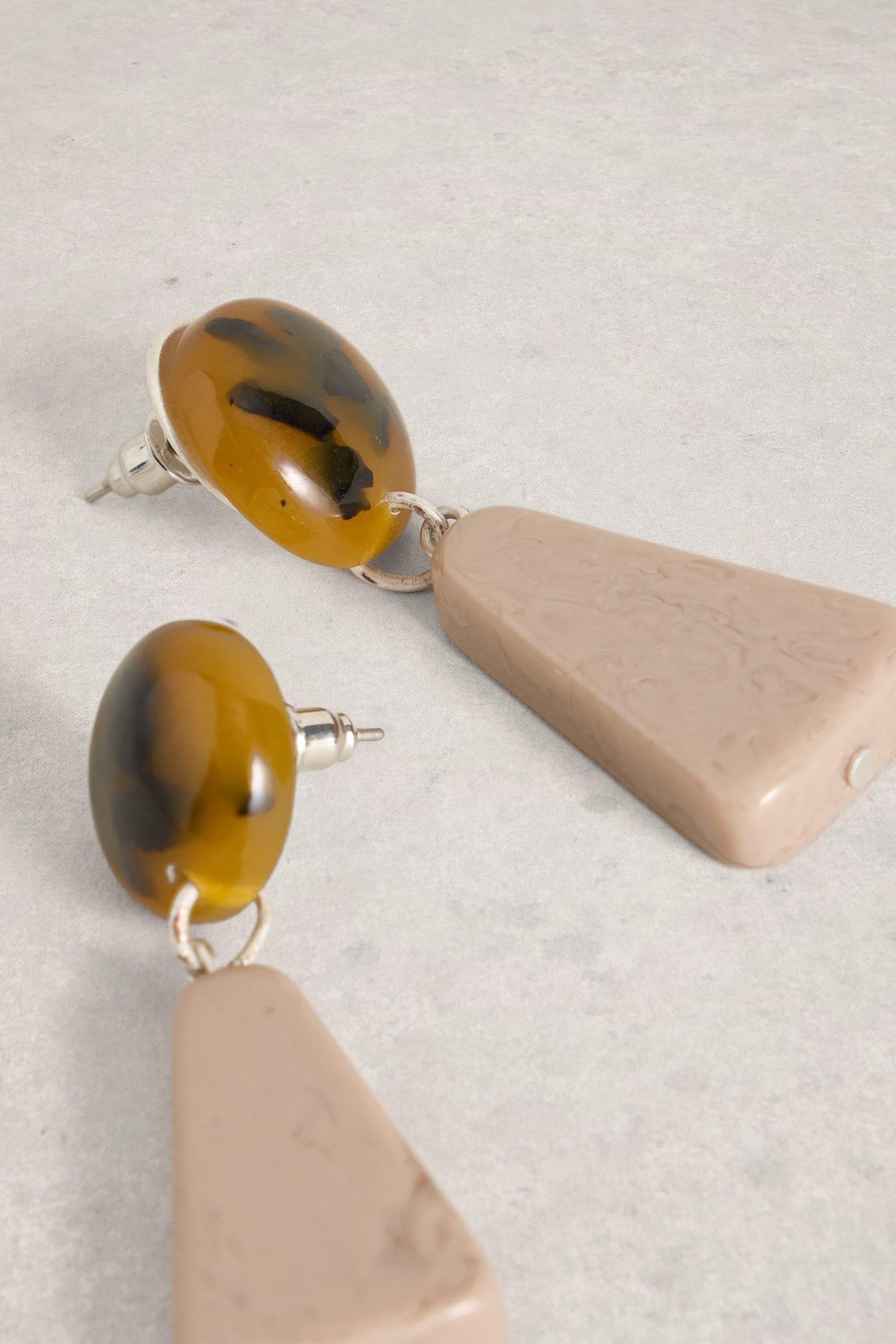 BEA RESIN DROP EARRING BROWN MULTI 1