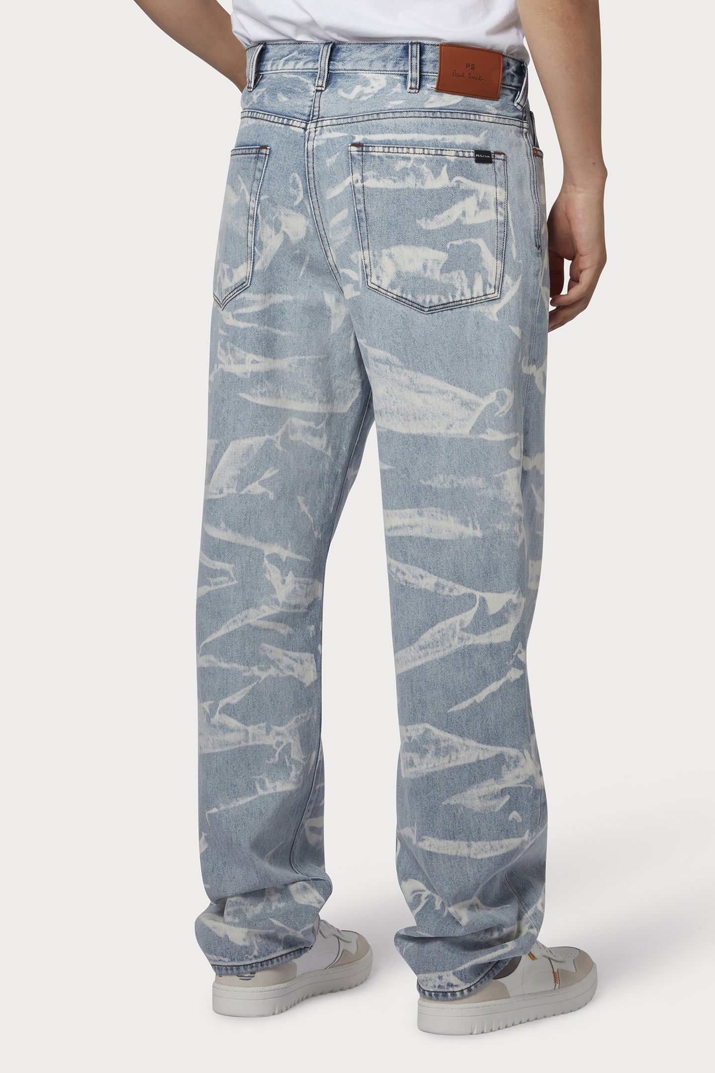 MENS RELAXED FIT JEAN LIGHT BLUE 4