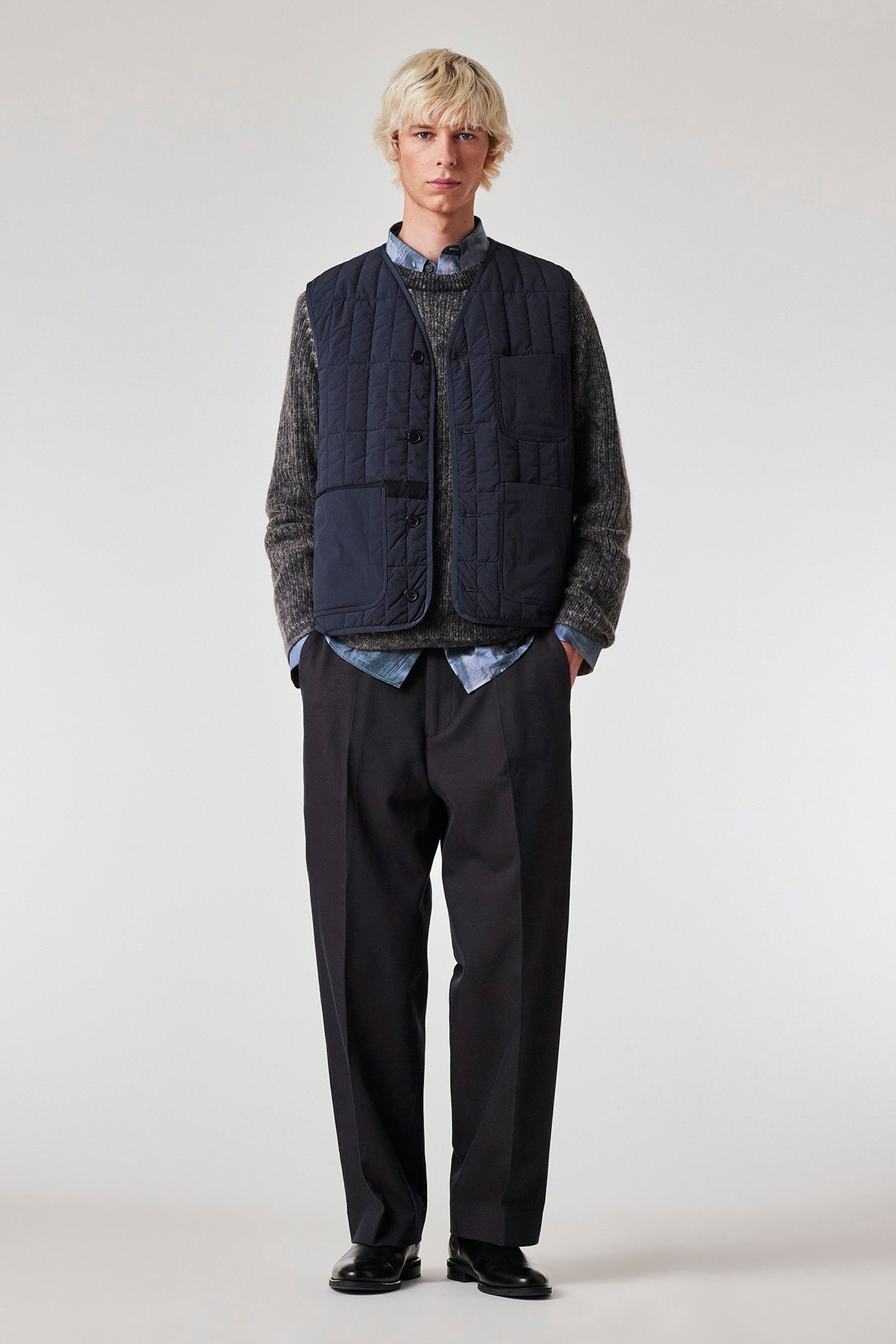 MENS QUILTED GILET NAVY 3