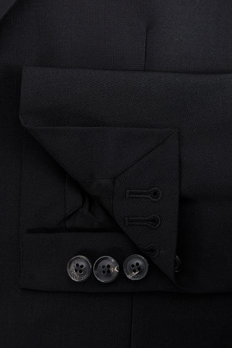 PRAY BLAZER BLACK BLAZER — MEASUREMENTS OF MODEL: 6FT 2" 7
