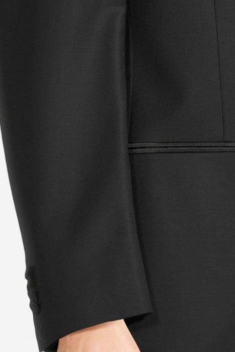 BLACK NESTED TUXEDO 2