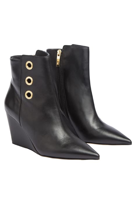 BRIE BLACK 3
