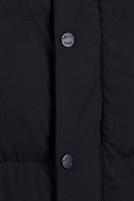 THE STORM SHORT BACK LOGO WHITE JET BLACK 3