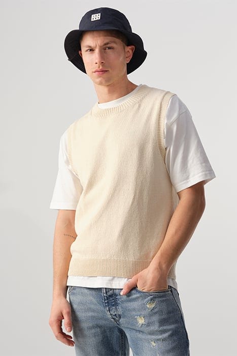 CODY SPENCER COCONUT MILK 1