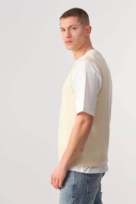 CODY SPENCER COCONUT MILK 3