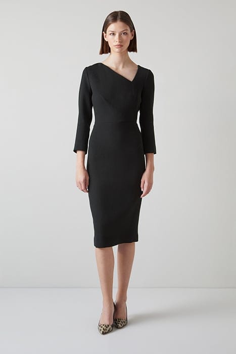 DR ALEXIS - DART DETAIL BLACK 1