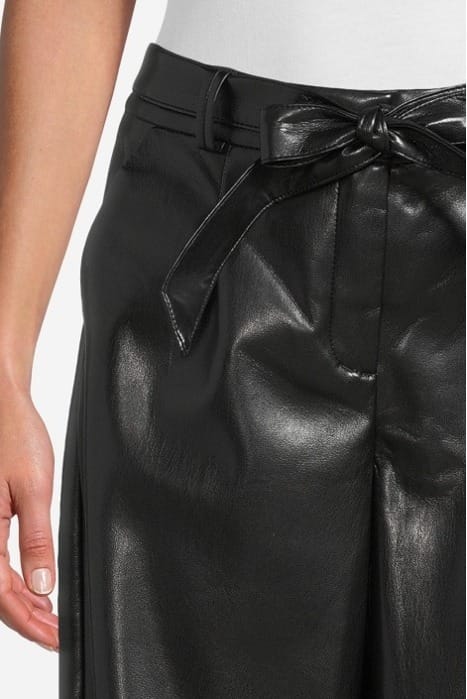 COMMA PANTS BLACK 4