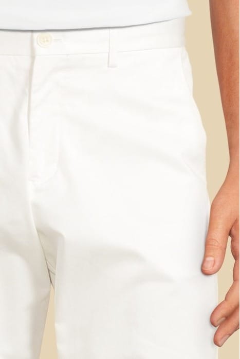 MARCIANO BY GUESS BEN URBAN CHINO SALT WHITE 4