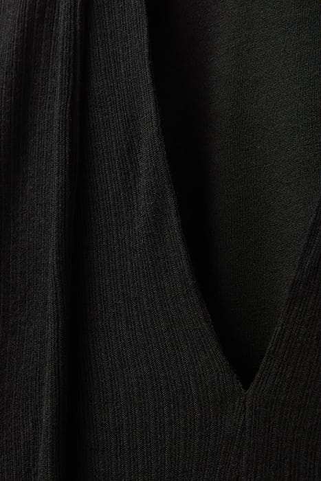 TOP WITH SCARF BLACK 5