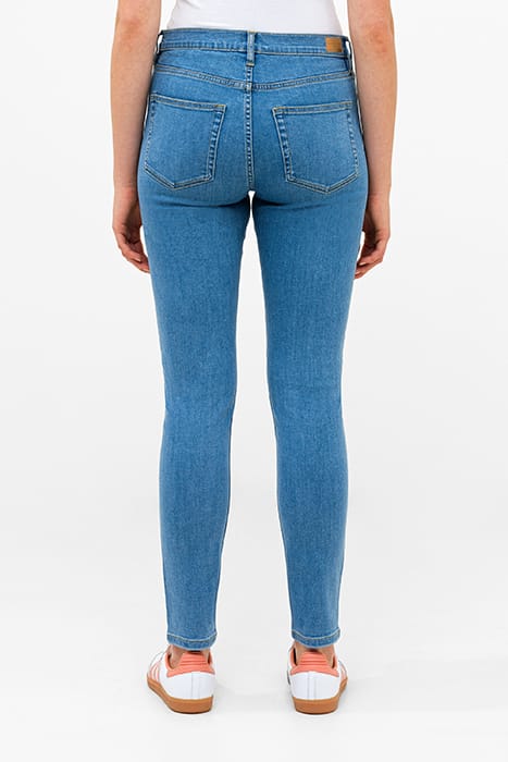 SOFT STRETCH SKINNY HIGH RISE BLUE 2