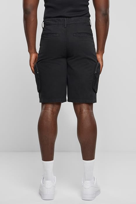 BAGGY CARGO SHORTS BLACK 2
