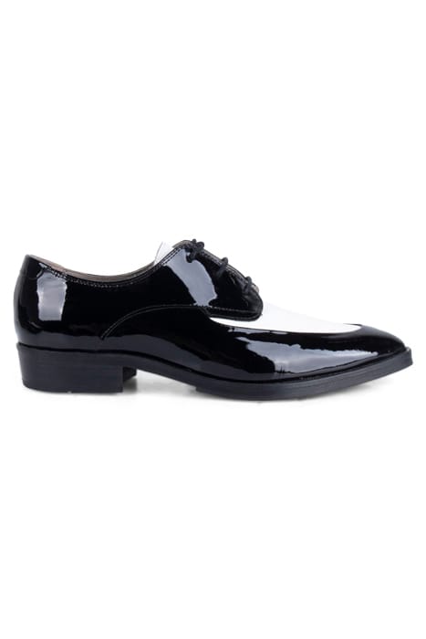 LEX LACE UP BLACK/WHITE SHINE 1