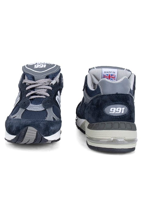 W991NV MADE IN UK SNEAKERS IN NAVY 2