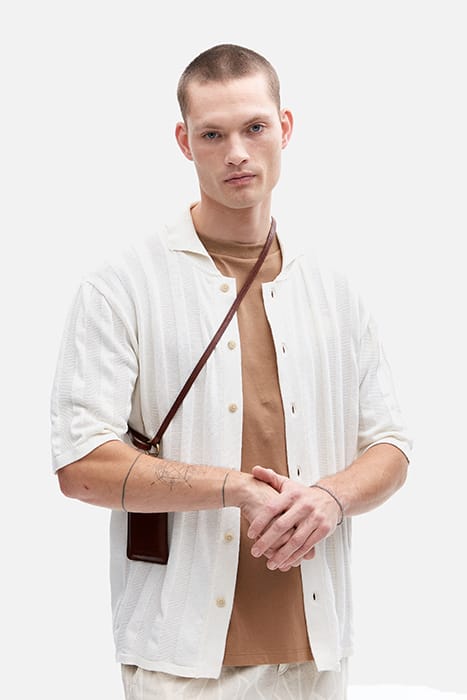 PVEST WHITE 4