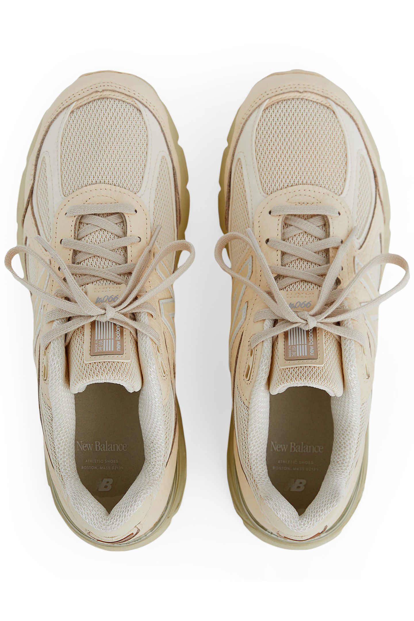 U990BO4 MADE IN USA SNEAKERS IN MACADAMIA NUT 3