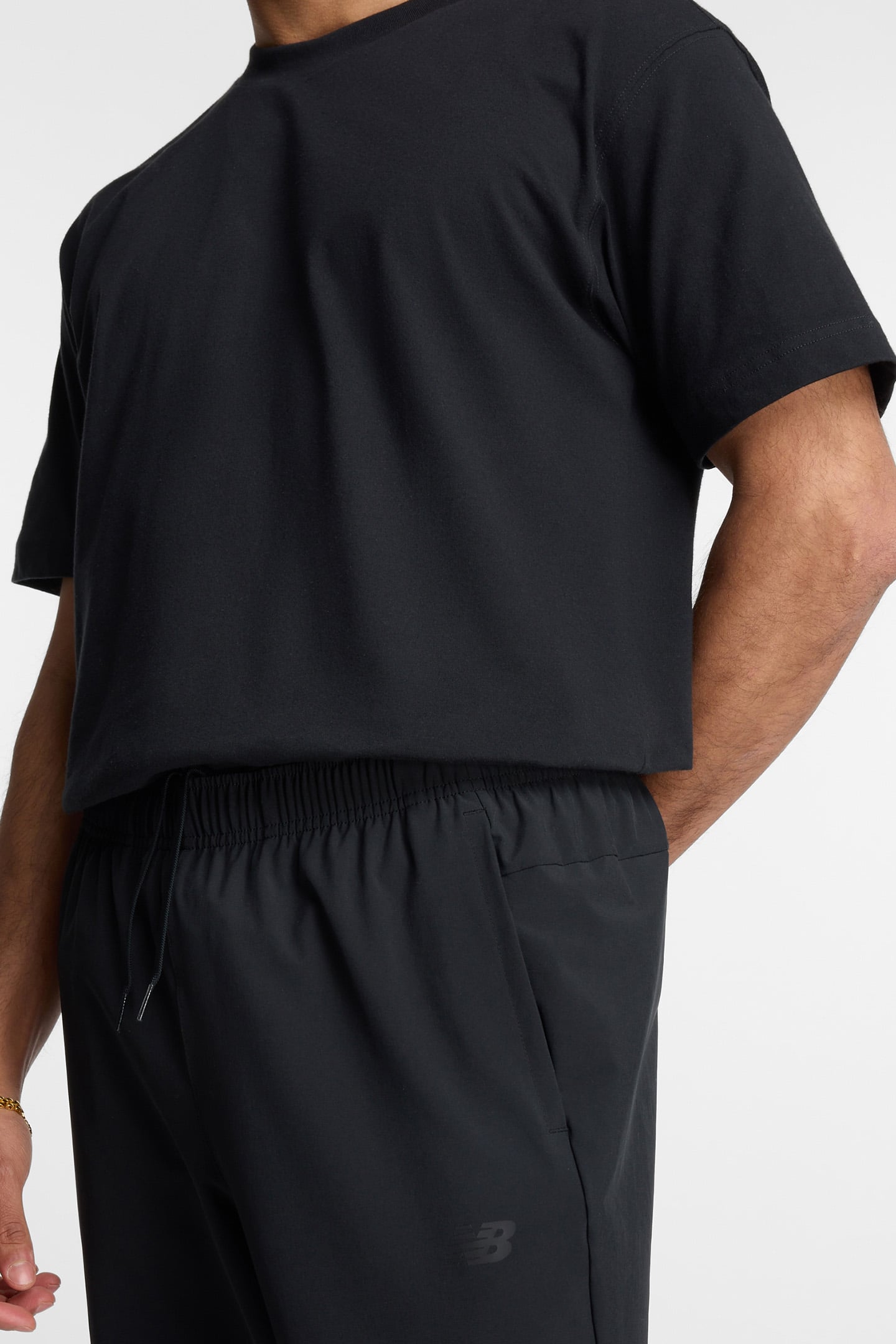 SLIM SWEATPANTS IN BLACK 5