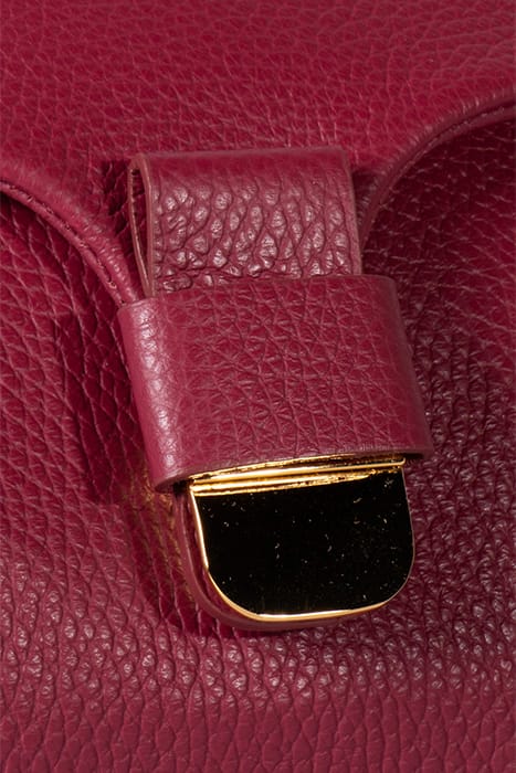 MEDIUM SIZED HANDBAG WITH FLAP POCKET IN BURGUNDY RED 5