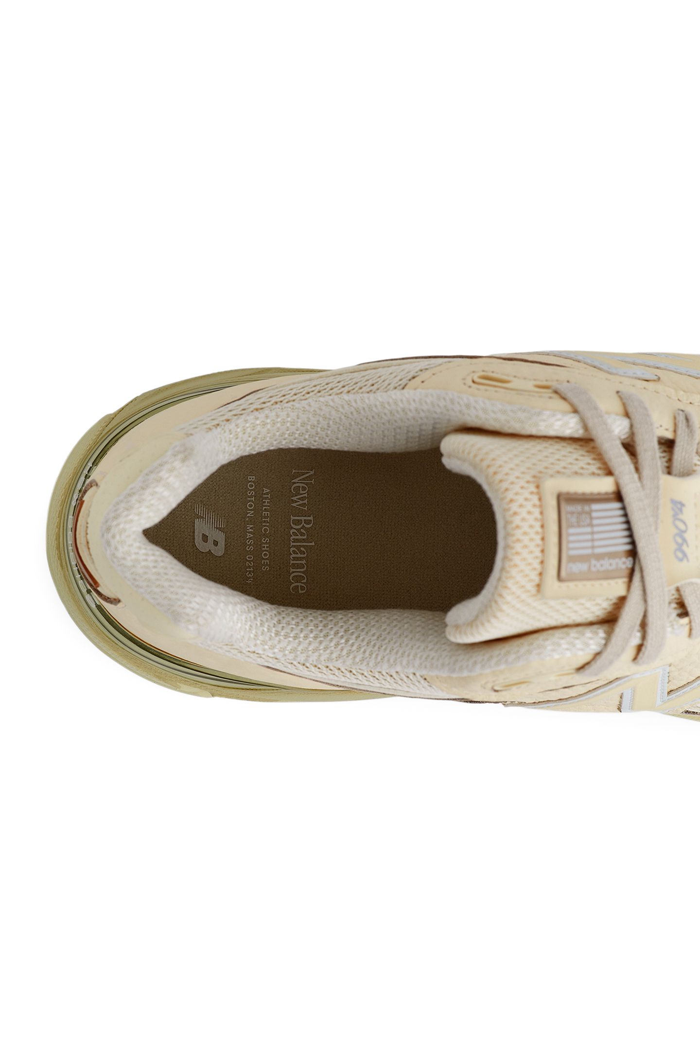 U990BO4 MADE IN USA SNEAKERS IN MACADAMIA NUT 6