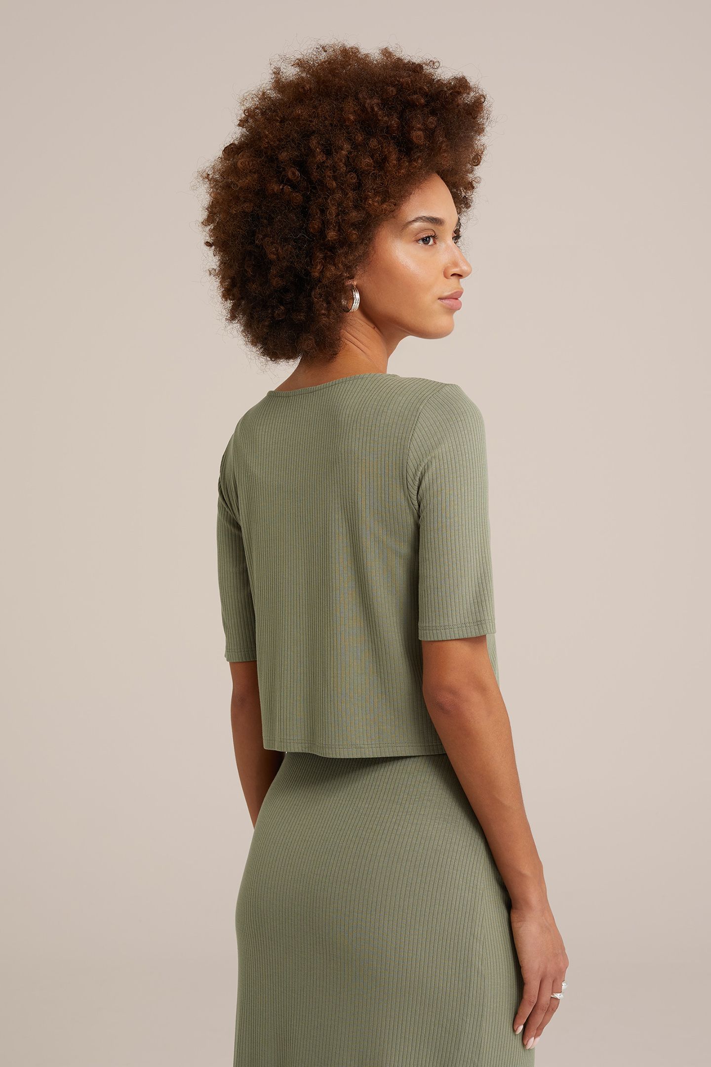 T-SHIRT OLIVE GREEN 2