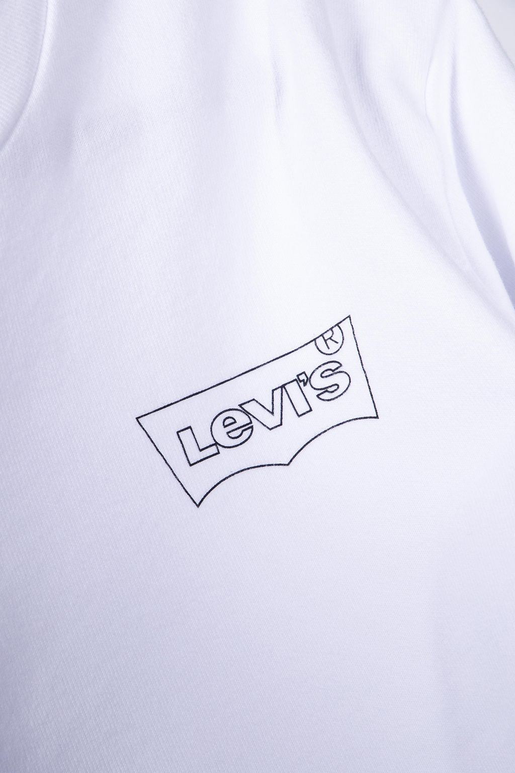 GRAPHIC SWEATSHIRT BATWING OUTLINED CHESTHIT WHITE 4