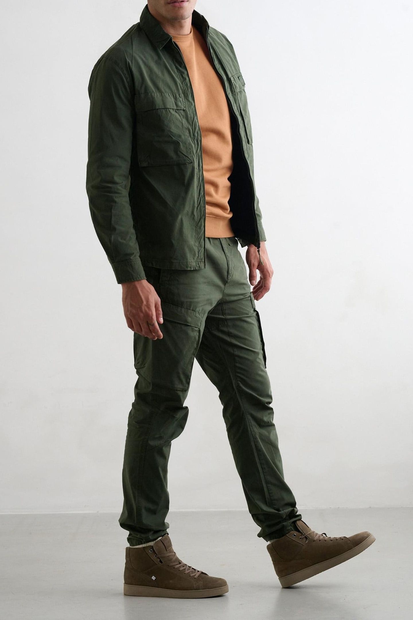 SWEATER ALMOND 4