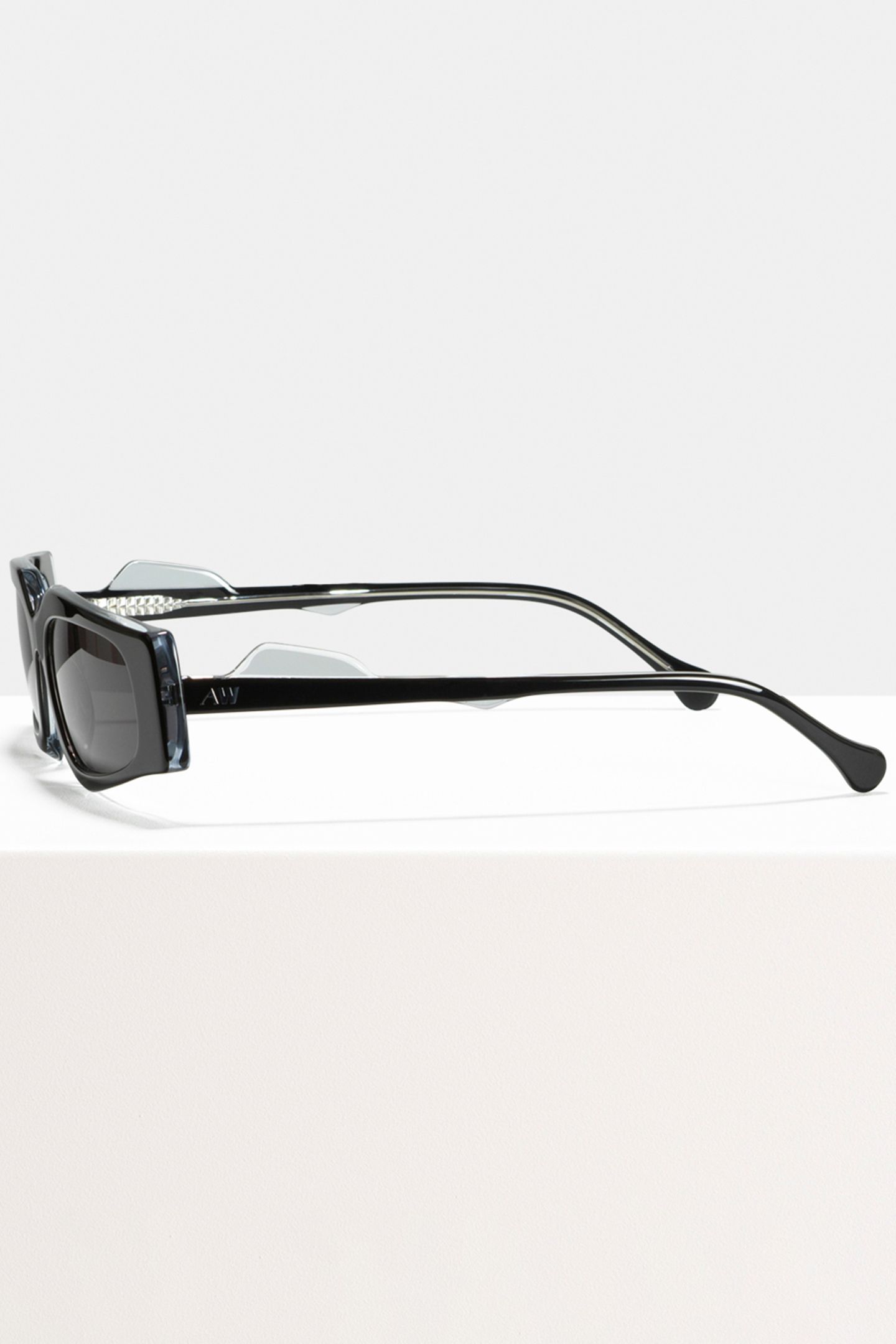 ASHLEY HELL RAISER OBSIDIAN 3