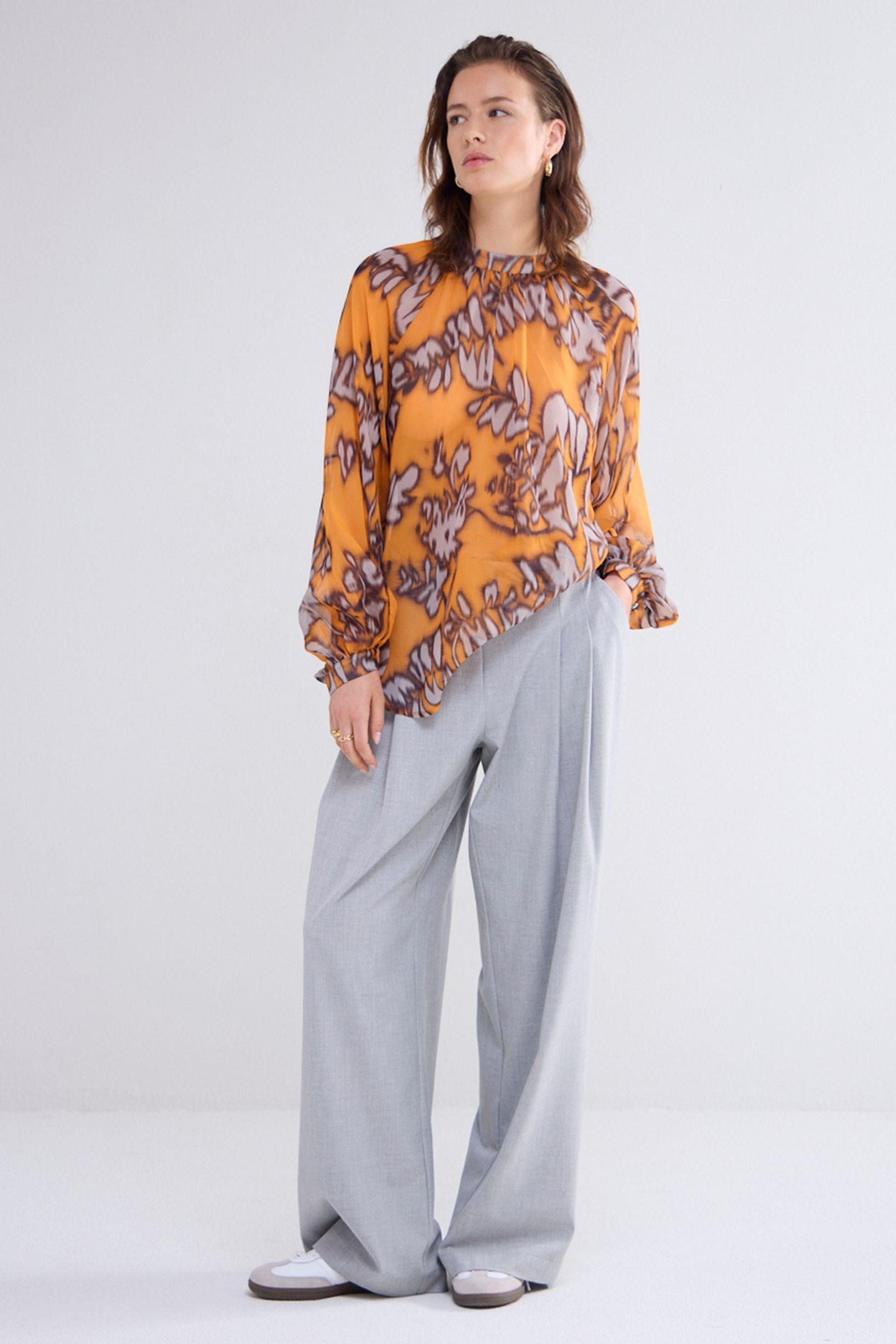 TOP SPICY ORANGE PRINT REDS 4