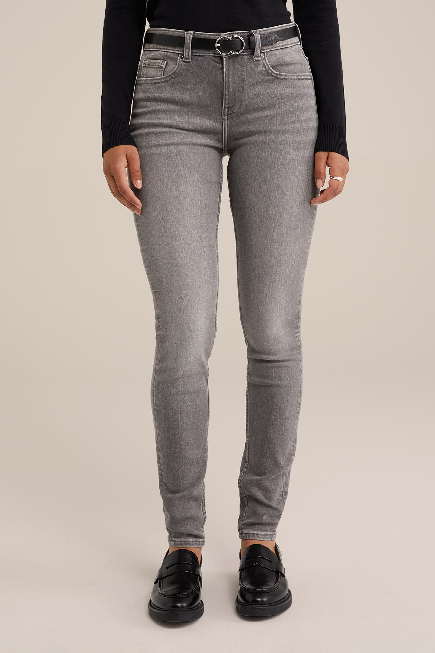 5-POCKET MID WAIST LIGHT GREY 1