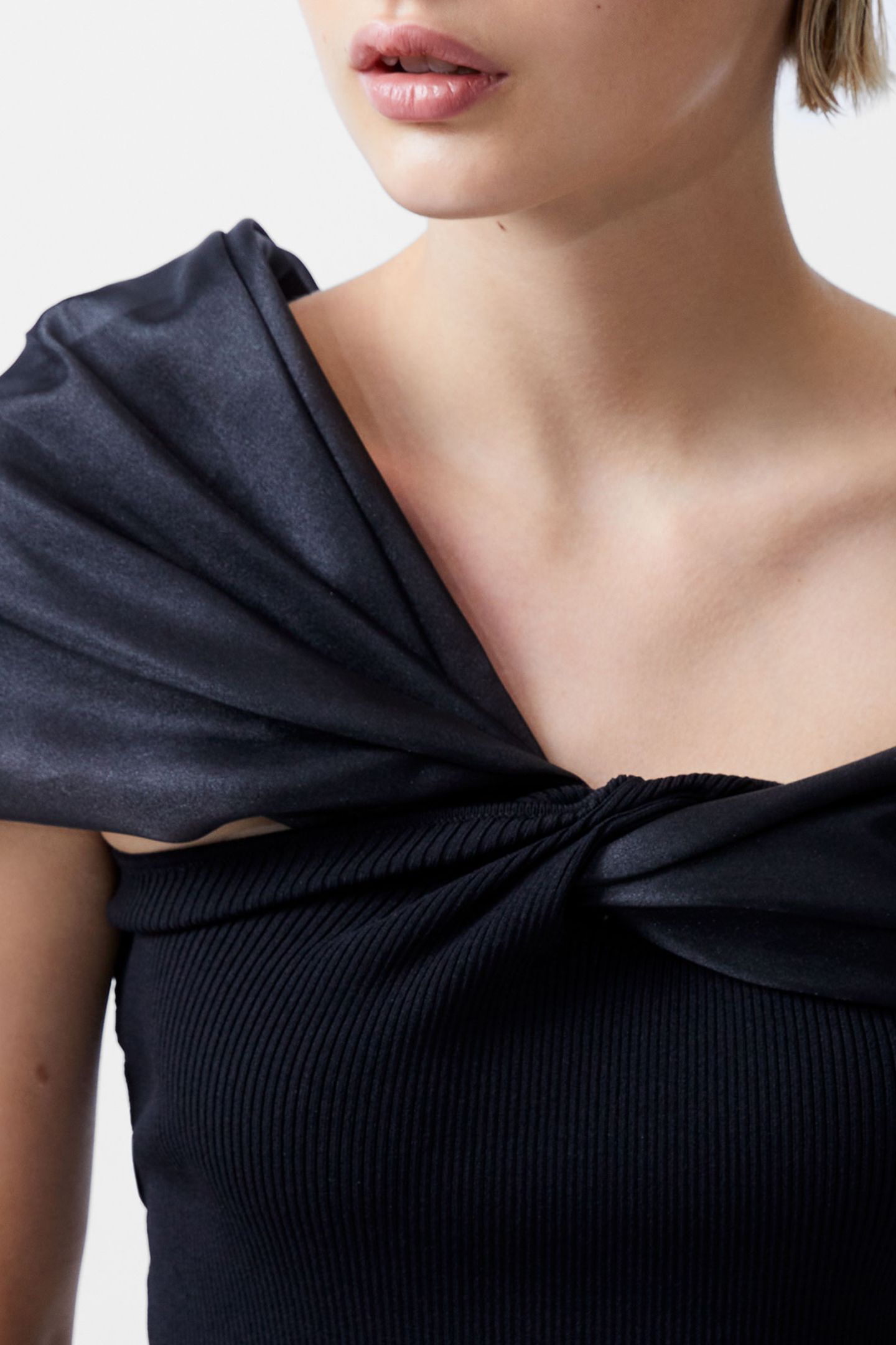 NOELANI ASYMMETRICAL TOP BLACKOUT 3