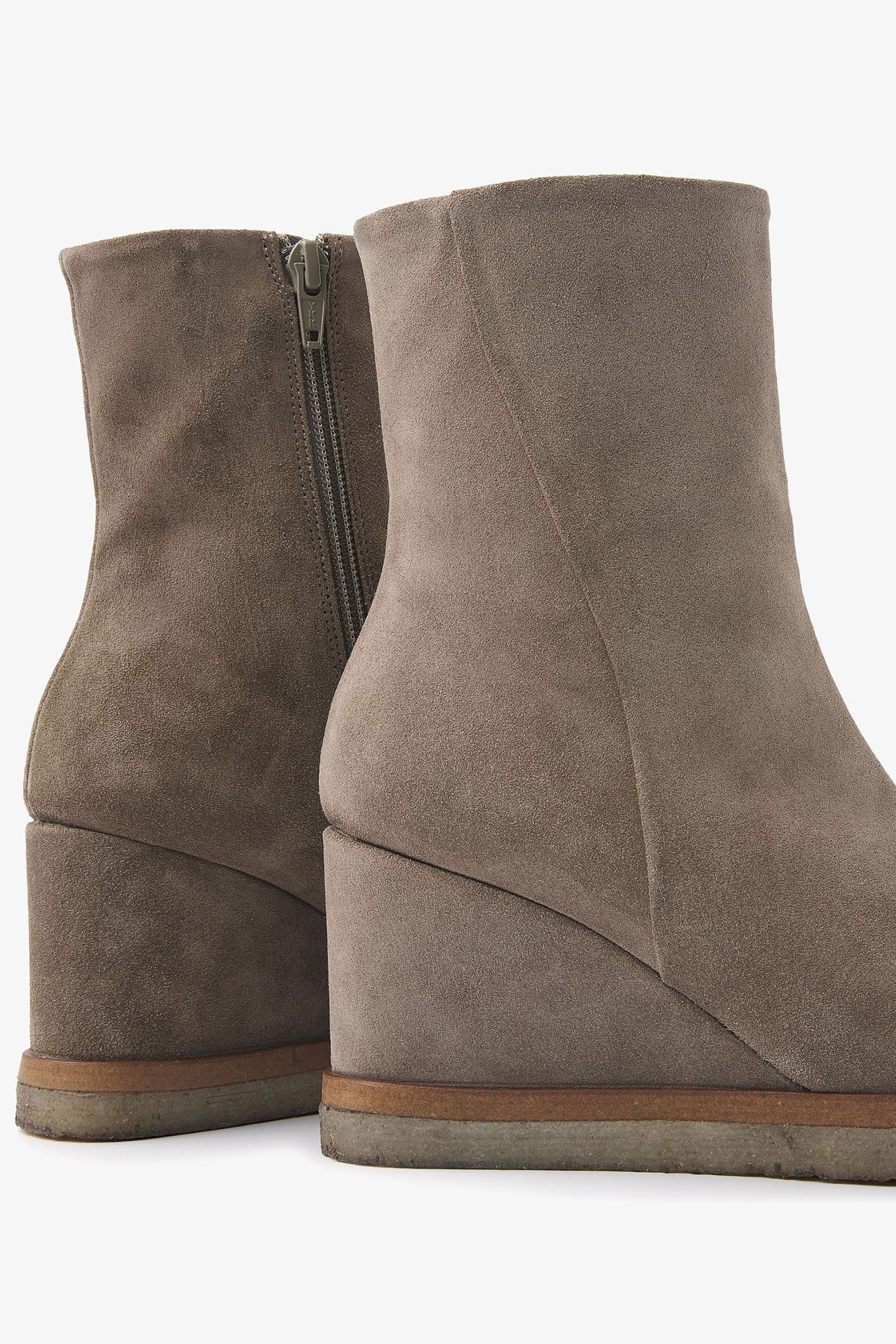 AURA MILEY GRAY 7