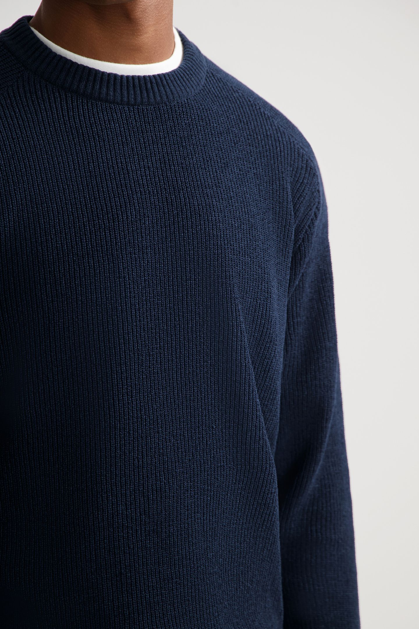 DS-CHENILLE CREWNECK DK. NAVY 5