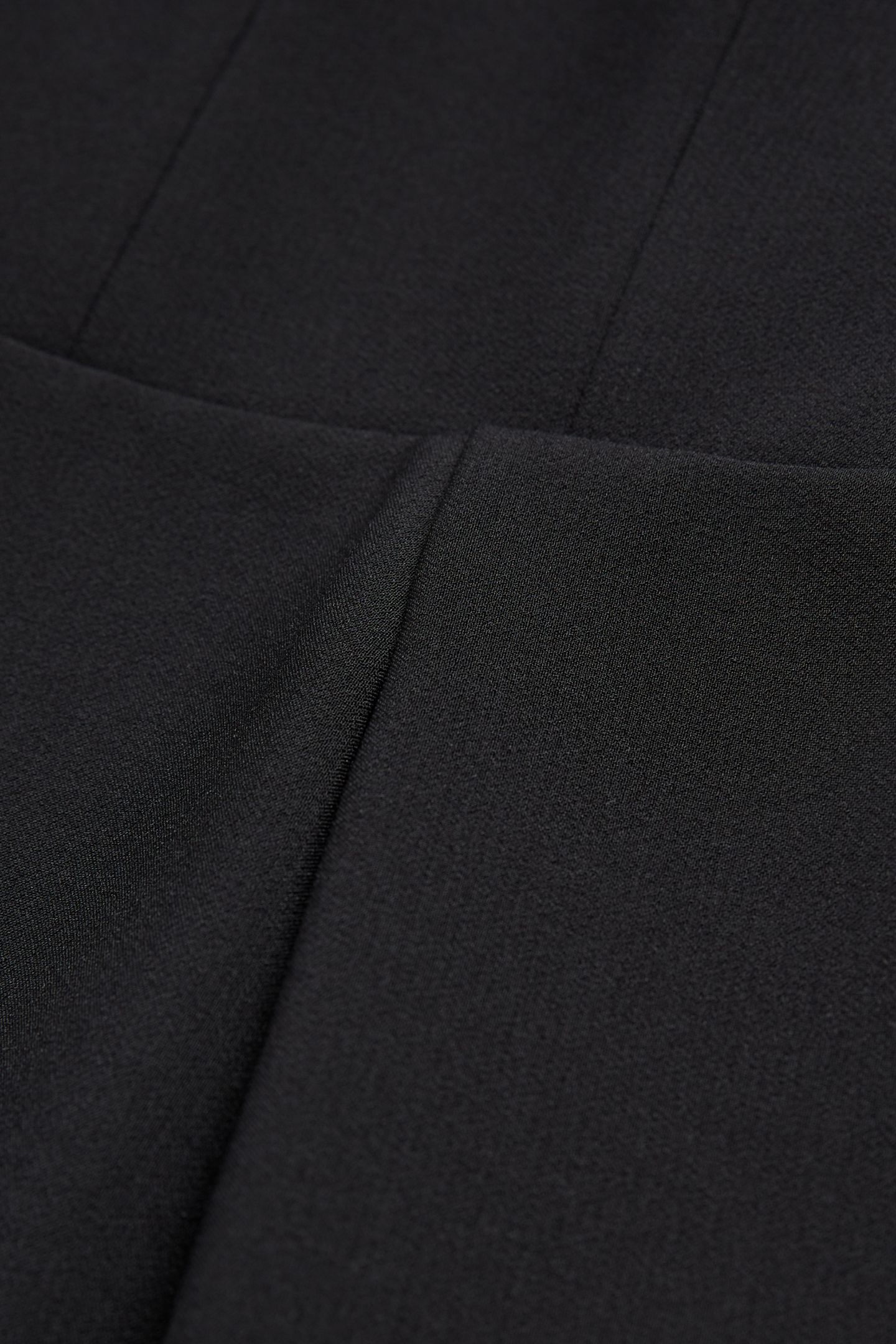 SHORT STRAPLESS DRESS IN ROMANTIC CREPE BLACK 7