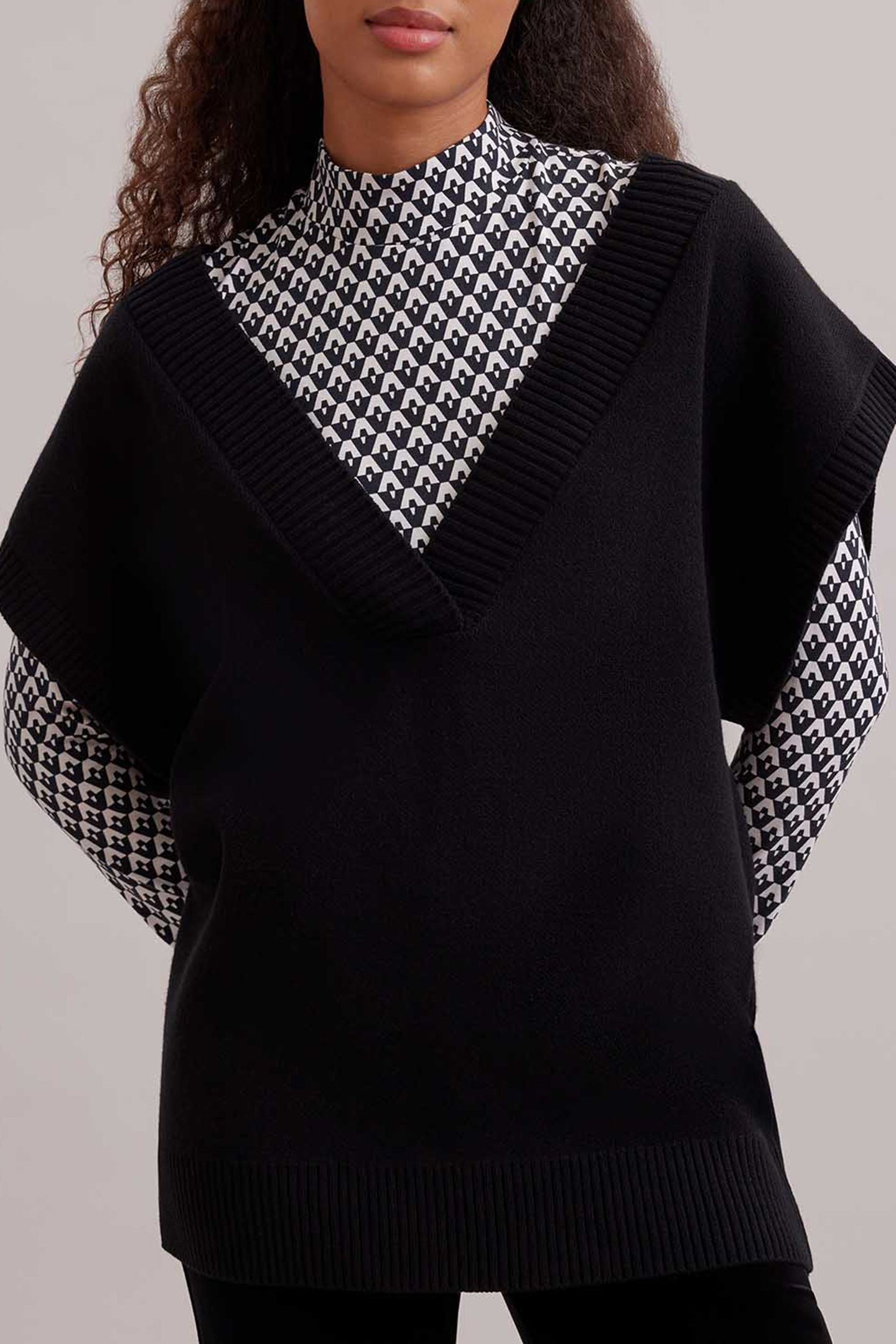 SONNET CARDIGAN BLACK 1
