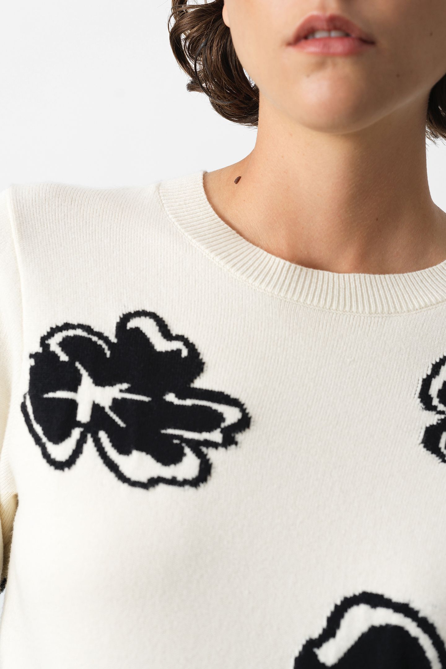 PAISLEE FLORAL JACQUARD JUMPER WHITE MULTI 4