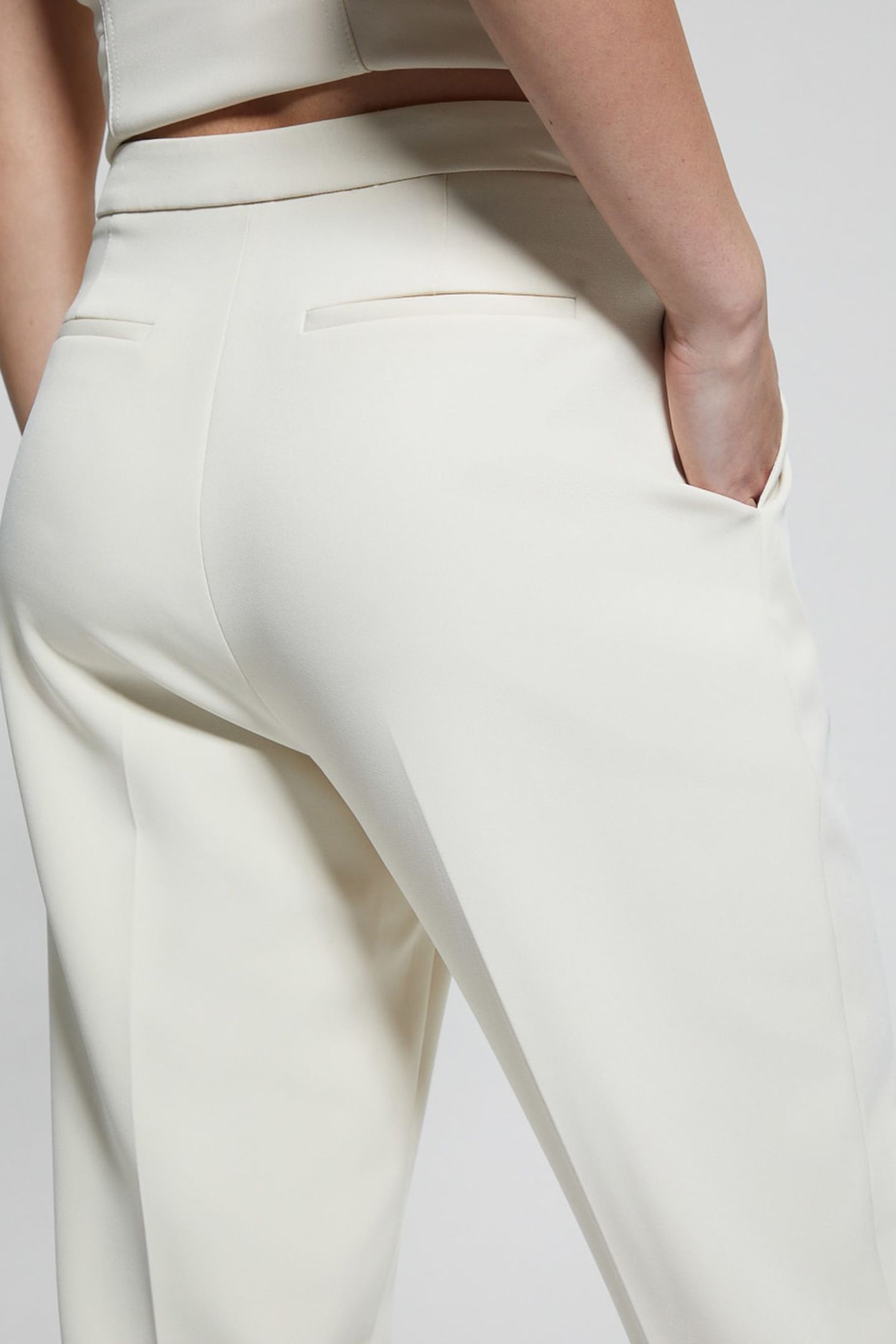 GUESS ECO ROBERTA STRUCTURE JO FOAMY TAUPE 7