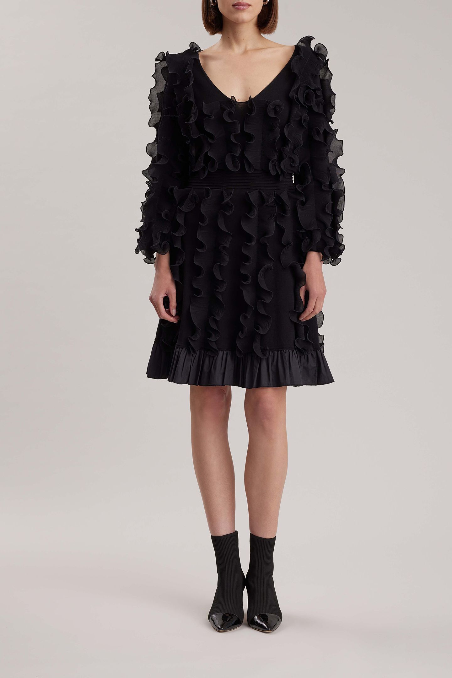 PROSE ROBE BLACK 2