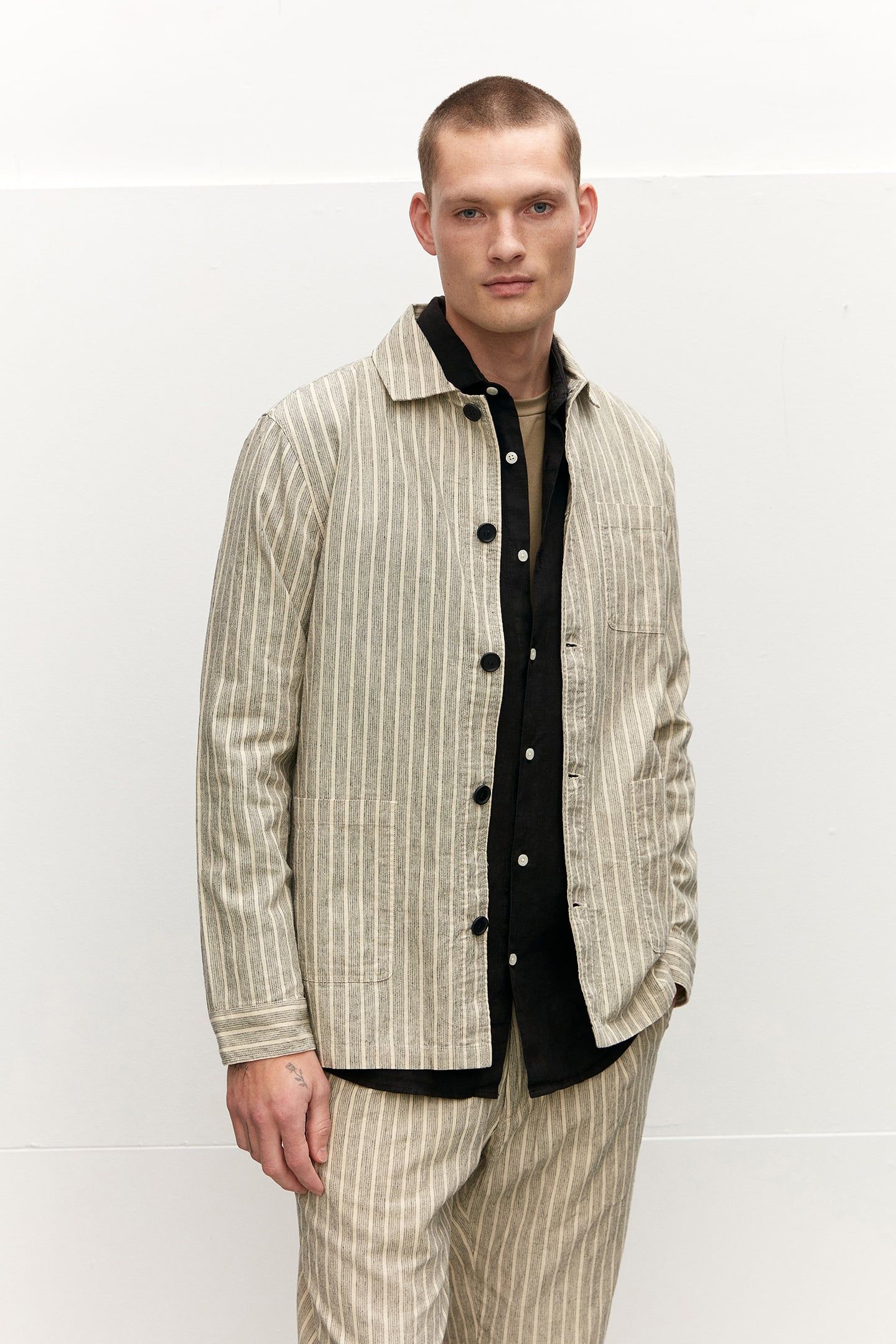 JELIN JACKETS OFF WHITE BLACK 1