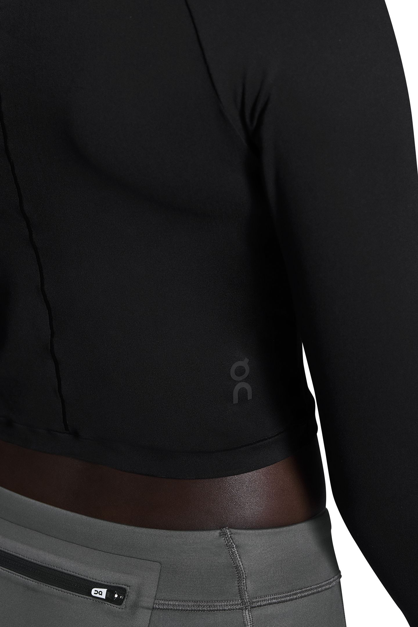 MOVEMENT LONG-T CROP BLACK 5