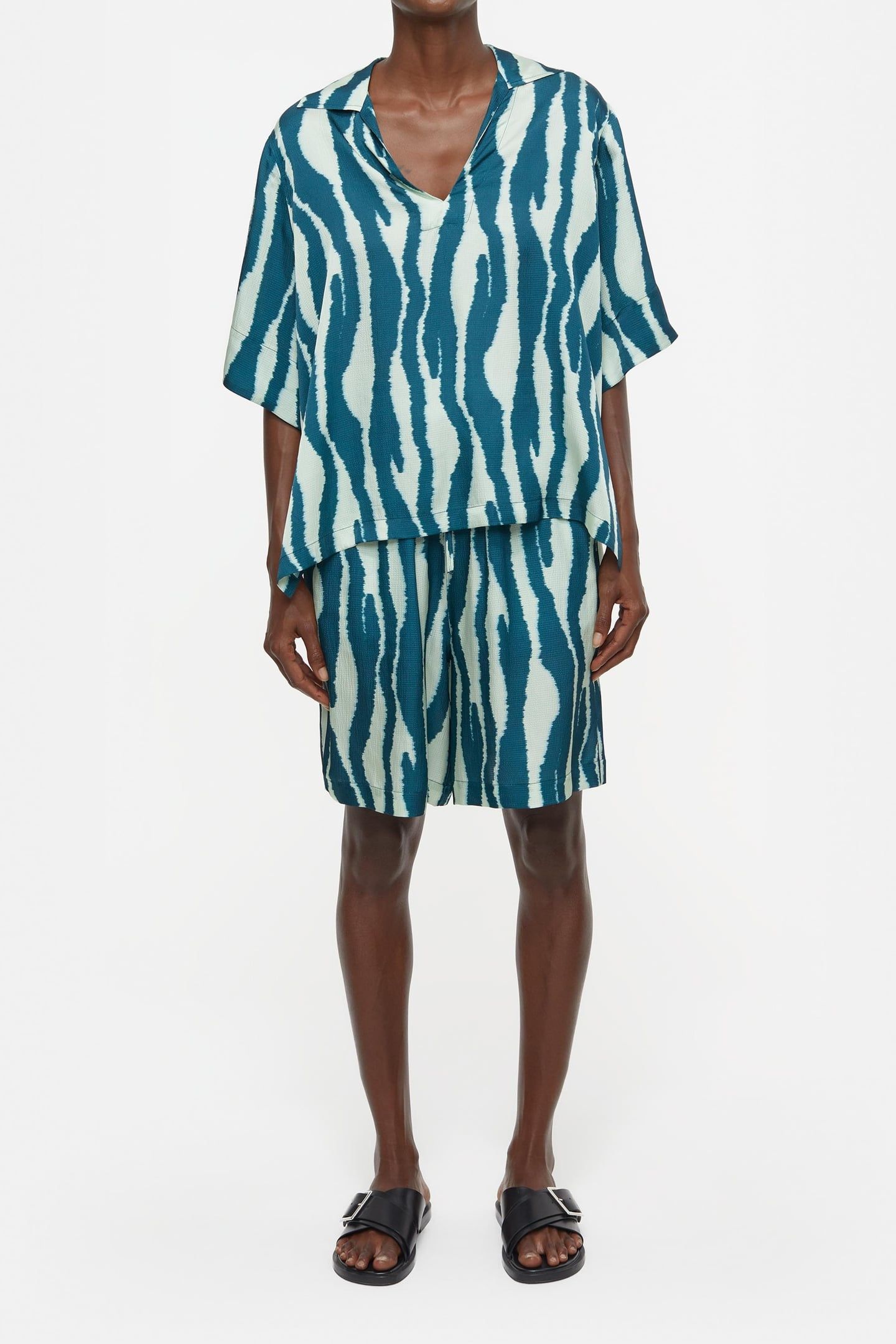 SHORT SLEEVE TUNIC SHIRTS & BLOUSES MIDNIGHT LAKE 1