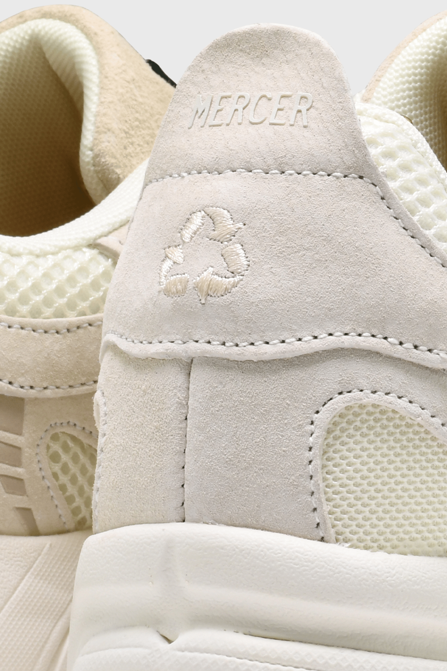 THE RE-RUN MONOCHROME OFF WHITE 3